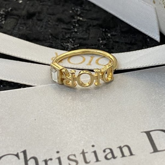 DIOR Dior 2023FW ring that is always sold out at the end of the year DIOR Dior 2023FW ring that is always sold out at the end of the year