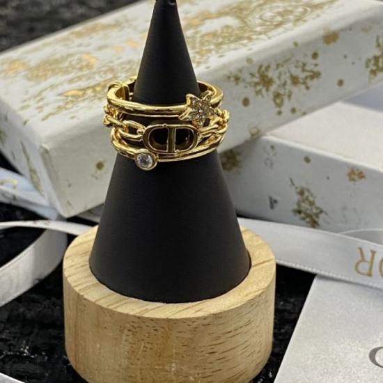 DIOR New this season! Adults are also welcome! 2023FW ring DIOR New this season! Adults are also welcome! 2023FW ring