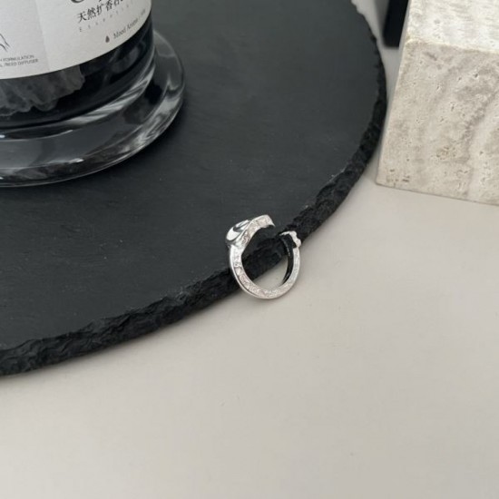 GUCCI Gucci 2023FW ring that is now very popular among celebrities GUCCI Gucci 2023FW ring that is now very popular among celebrities