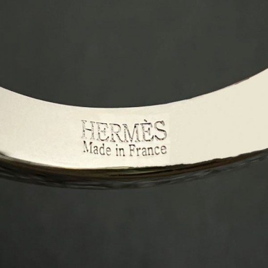 HERMES 2023FW ring that can be glimpsed from tops HERMES 2023FW ring that can be glimpsed from tops