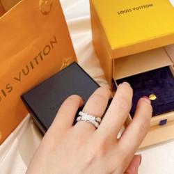 2023FW Ring LOUIS VUITTON Those who want a classic Louis Vuitton