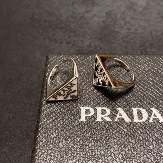 2023FW Ring PRADA Enjoy trendy coordination 2023FW Ring PRADA Enjoy trendy coordination