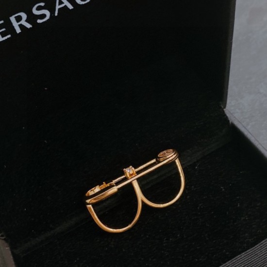 2023SS ring Best new work of the season VERSACE Versace 2023SS ring Best new work of the season VERSACE Versace