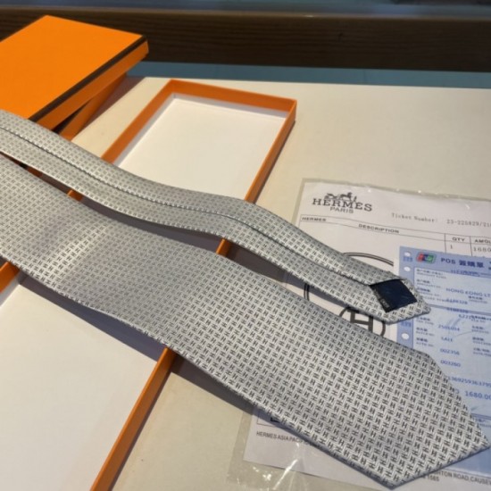 2023SS A necktie that makes it easy to wear HERMES Hermes 2023SS A necktie that makes it easy to wear HERMES Hermes