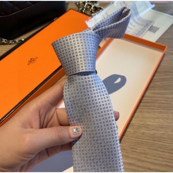 2023SS Elegant casual outfit tie HERMES Hermes 2023SS Elegant casual outfit tie HERMES Hermes