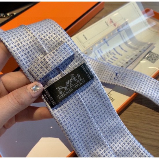 2023SS Elegant casual outfit tie HERMES Hermes 2023SS Elegant casual outfit tie HERMES Hermes