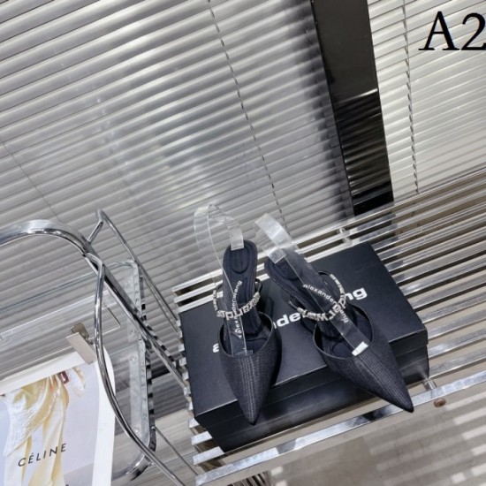 2023SS Mule Welcome this season ALEXANDER WANG 2023SS Mule Welcome this season ALEXANDER WANG