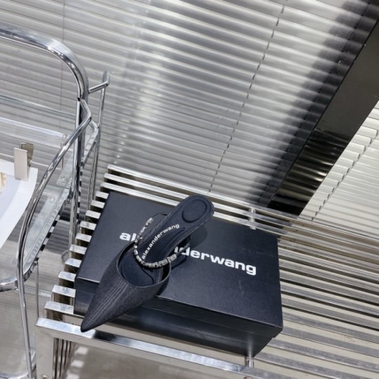 2023SS Mule Welcome this season ALEXANDER WANG 2023SS Mule Welcome this season ALEXANDER WANG