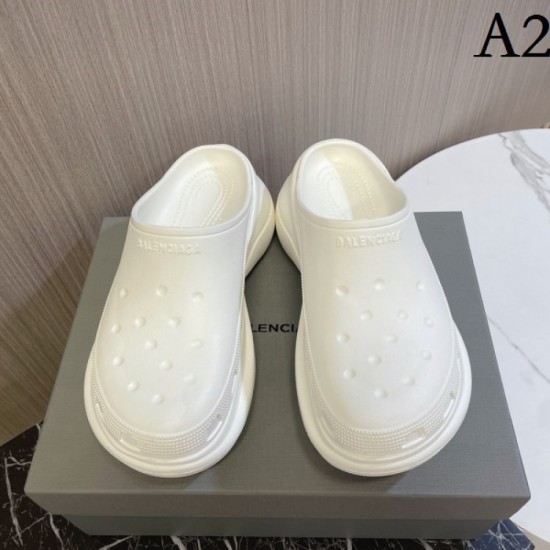 Limited edition slippers that can be used absolutely in summer 2023SS BALENCIAGA Balenciaga Limited edition slippers that can be used absolutely in summer 2023SS BALENCIAGA Balenciaga