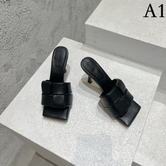 2023SS Mule Recommended Coordination BOTTEGA VENETA Bottega Veneta 2023SS Mule Recommended Coordination BOTTEGA VENETA Bottega Veneta