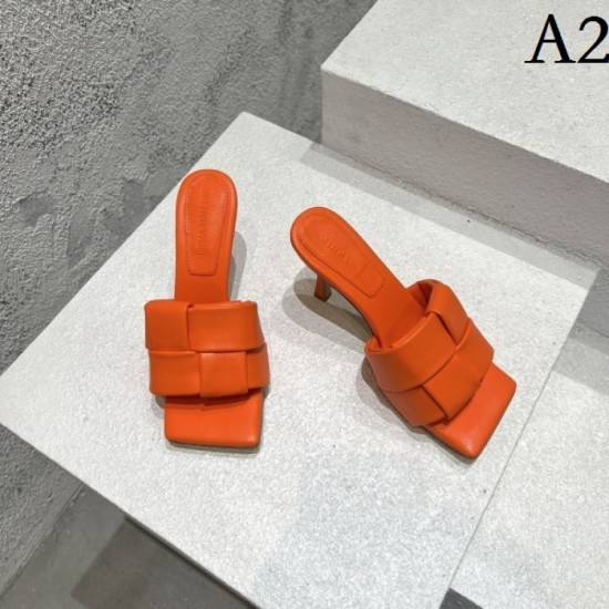 2023SS Mule Recommended Coordination BOTTEGA VENETA Bottega Veneta 2023SS Mule Recommended Coordination BOTTEGA VENETA Bottega Veneta