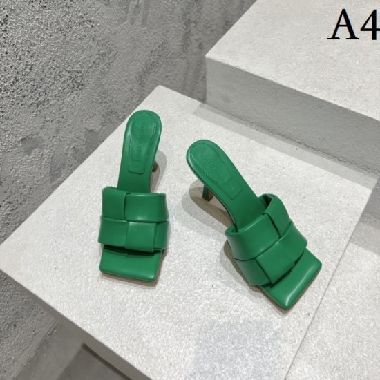 2023SS Mule Recommended Coordination BOTTEGA VENETA Bottega Veneta 2023SS Mule Recommended Coordination BOTTEGA VENETA Bottega Veneta