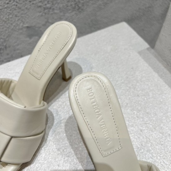 2023SS Mule Recommended Coordination BOTTEGA VENETA Bottega Veneta 2023SS Mule Recommended Coordination BOTTEGA VENETA Bottega Veneta