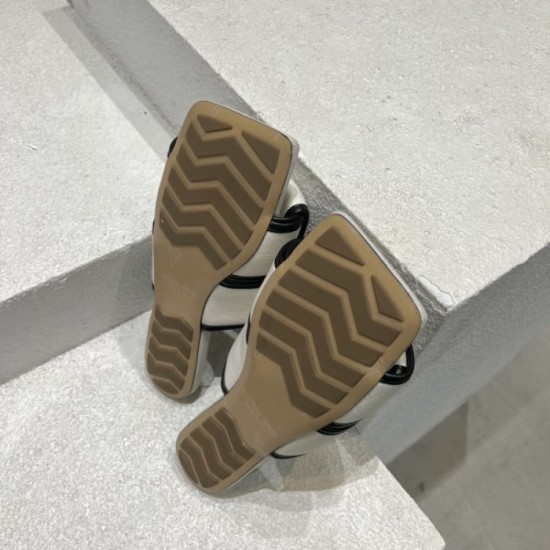 2023SS mule popular item BOTTEGA VENETA Bottega Veneta 2023SS mule popular item BOTTEGA VENETA Bottega Veneta