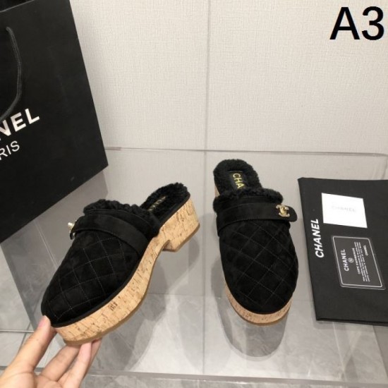 Check out the fall/winter trends Slippers 2023FW CHANEL Check out the fall/winter trends Slippers 2023FW CHANEL