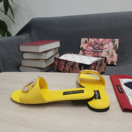 DOLCE & GABBANA Dolce & Gabbana Mule 2023AW Color is also trendy DOLCE & GABBANA Dolce & Gabbana Mule 2023AW Color is also trendy
