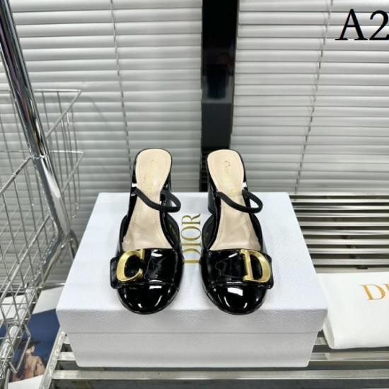 Essential item for spring and summer Slippers 2023SS DIOR Dior Essential item for spring and summer Slippers 2023SS DIOR Dior