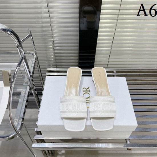 Useful and cute design summer new slippers 2023SS DIOR Dior Useful and cute design summer new slippers 2023SS DIOR Dior