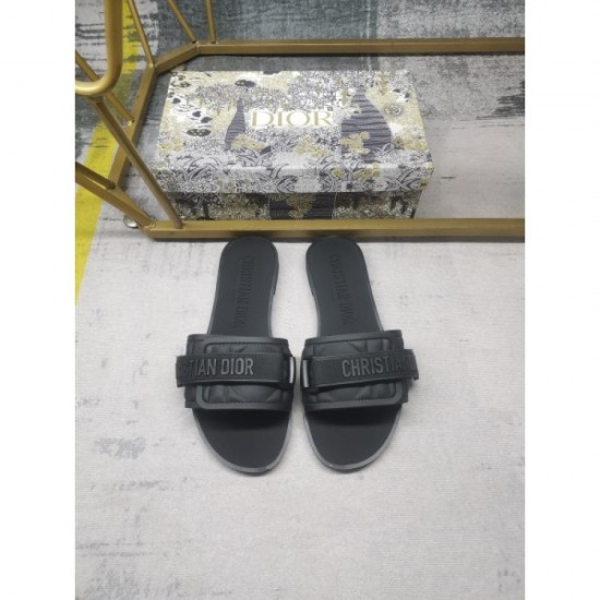 This summer's new slippers to take for granted 2023SS DIOR Dior This summer's new slippers to take for granted 2023SS DIOR Dior
