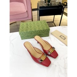 Delicate items like spring Slippers 2023SS GUCCI Gucci