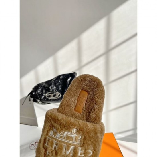 Sold out mandatory limited sale slippers 2023FW HERMES Hermes Sold out mandatory limited sale slippers 2023FW HERMES Hermes