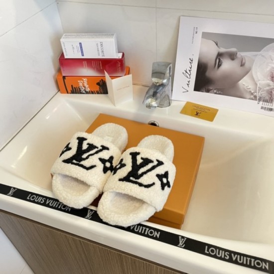 LOUIS VUITTON Louis Vuitton Mule 2023AW Explosive popularity this season LOUIS VUITTON Louis Vuitton Mule 2023AW Explosive popularity this season