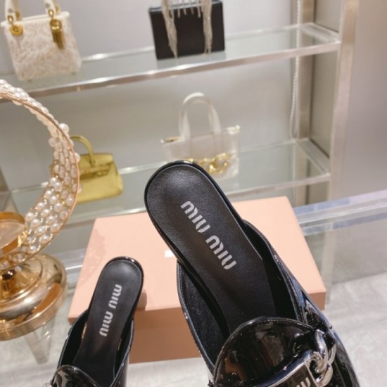 2023SS Mule Explosive popularity in summer MIU MIU 2023SS Mule Explosive popularity in summer MIU MIU
