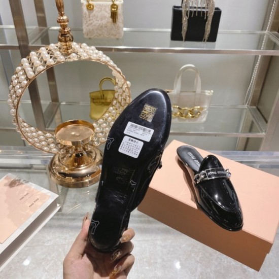 2023SS Mule Explosive popularity in summer MIU MIU 2023SS Mule Explosive popularity in summer MIU MIU