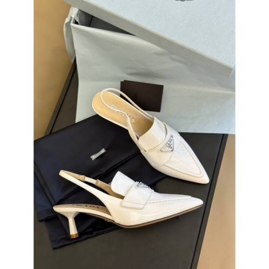 Favorite sandals from celebrities and entertainers 2023SS PRADA Prada Favorite sandals from celebrities and entertainers 2023SS PRADA Prada