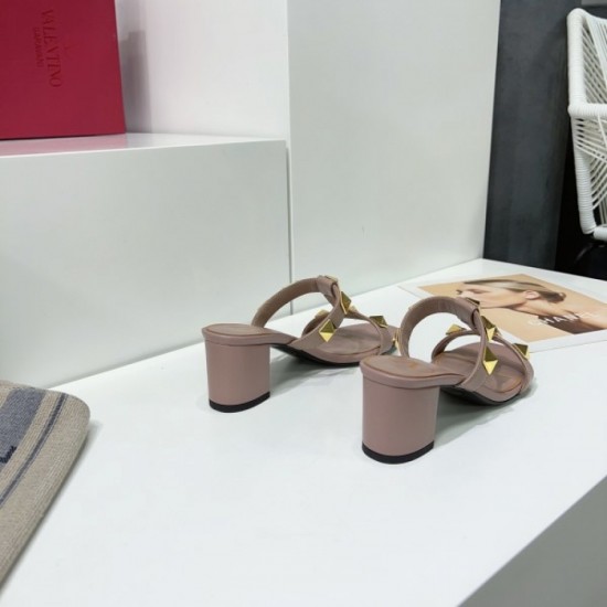 2023SS Mule This season trend VALENTINO Valentino 2023SS Mule This season trend VALENTINO Valentino