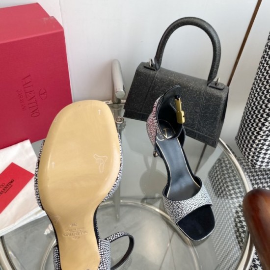 VALENTINO Valentino stylish with one piece of 2023SS sandals VALENTINO Valentino stylish with one piece of 2023SS sandals