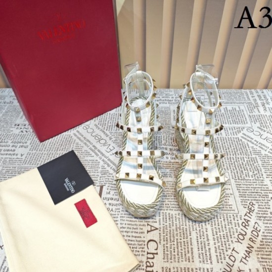2023SS VALENTINO Valentino 2023SS VALENTINO Valentino
