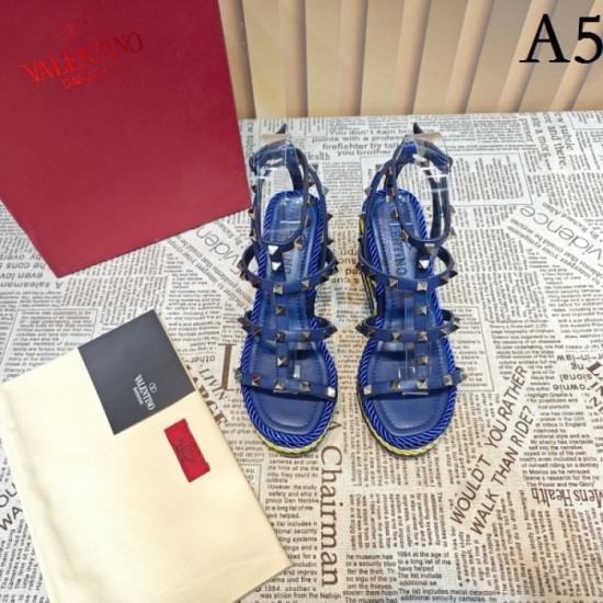 2023SS VALENTINO Valentino 2023SS VALENTINO Valentino