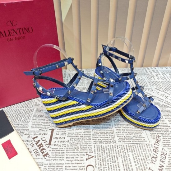 2023SS VALENTINO Valentino 2023SS VALENTINO Valentino