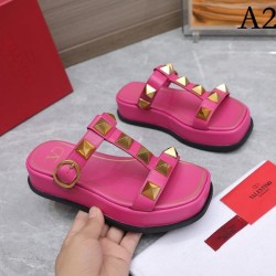 Spring/Summer New Slippers 2023SS VALENTINO Valentino