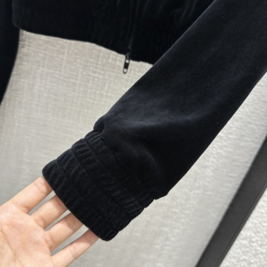 BALENCIAGA Balenciaga 2023FW top and bottom set super essential item BALENCIAGA Balenciaga 2023FW top and bottom set super essential item