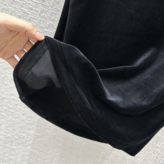 BALENCIAGA Balenciaga 2023FW top and bottom set super essential item BALENCIAGA Balenciaga 2023FW top and bottom set super essential item