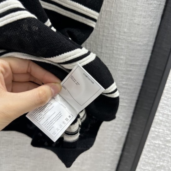 Knit dress that will definitely be popular this summer 2023SS CHANEL Chanel Knit dress that will definitely be popular this summer 2023SS CHANEL Chanel