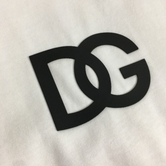 Rising popularity short-sleeved T-shirt + half skirt top and bottom set 2023SS DOLCE & GABBANA Dolce & Gabbana Rising popularity short-sleeved T-shirt + half skirt top and bottom set 2023SS DOLCE & GABBANA Dolce & Gabbana