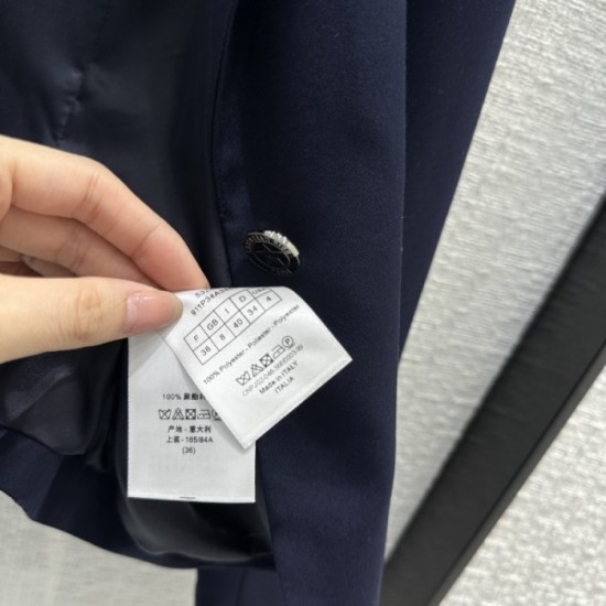 DIOR Dior affordable 2023SS blazer + pleated skirt 2-piece setup DIOR Dior affordable 2023SS blazer + pleated skirt 2-piece setup