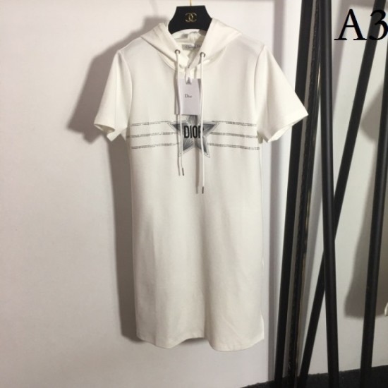 DIOR Dior Trendy coordination can be enjoyed 2023SS dress DIOR Dior Trendy coordination can be enjoyed 2023SS dress