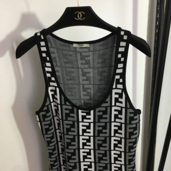 Enjoy spring and summer fashion Dress 2023SS FENDI Fendi Enjoy spring and summer fashion Dress 2023SS FENDI Fendi