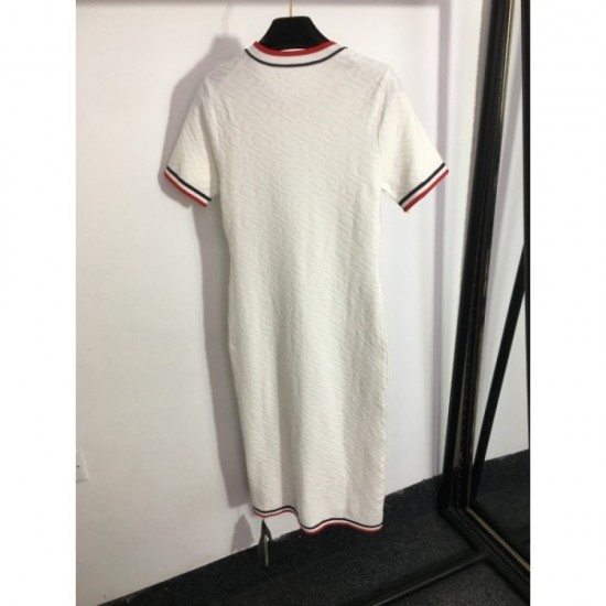 FENDI Fendi 2023SS One-Piece A must-have staple item for spring and summer FENDI Fendi 2023SS One-Piece A must-have staple item for spring and summer