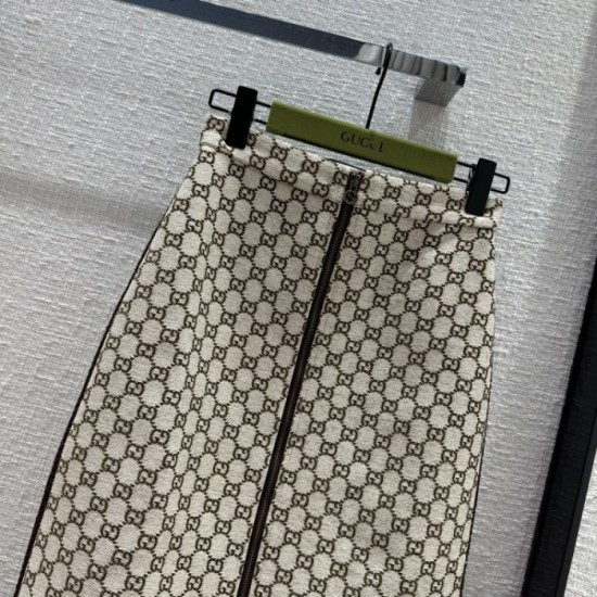 GUCCI Gucci 2023FW half skirt Elegant and neat, excellent sensitivity GUCCI Gucci 2023FW half skirt Elegant and neat, excellent sensitivity