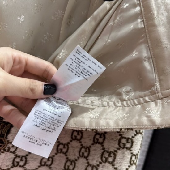GUCCI Gucci 2023FW half skirt Elegant and neat, excellent sensitivity GUCCI Gucci 2023FW half skirt Elegant and neat, excellent sensitivity