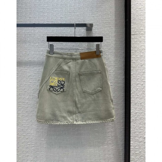 Featured new denim skirt using color this season 2023SS LOEWE Loewe Featured new denim skirt using color this season 2023SS LOEWE Loewe