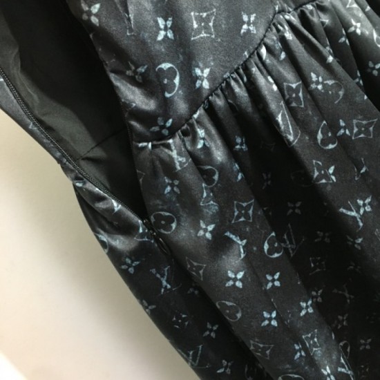 LOUIS VUITTON Louis Vuitton seasonal style 2023SS dress LOUIS VUITTON Louis Vuitton seasonal style 2023SS dress