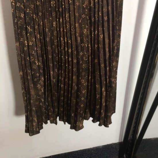 LOUIS VUITTON Louis Vuitton spring summer big success 2023SS pleated skirt LOUIS VUITTON Louis Vuitton spring summer big success 2023SS pleated skirt