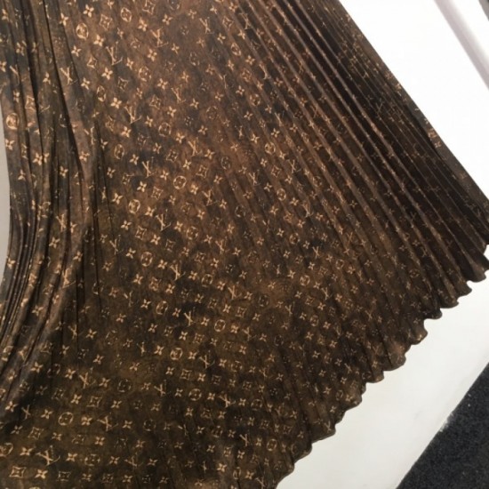 LOUIS VUITTON Louis Vuitton spring summer big success 2023SS pleated skirt LOUIS VUITTON Louis Vuitton spring summer big success 2023SS pleated skirt
