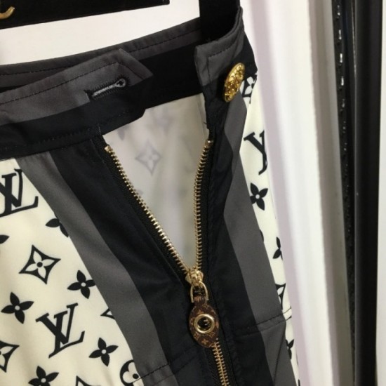 LOUIS VUITTON Louis Vuitton 2023SS high waist skirt summer color LOUIS VUITTON Louis Vuitton 2023SS high waist skirt summer color